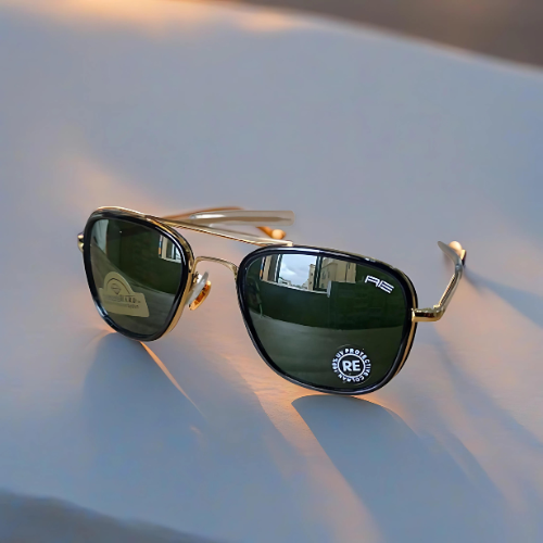 GREEN GLASSES WITH GOLDEN METAL FRAME (5.5-RANDOLPH ENG USA) BY RE