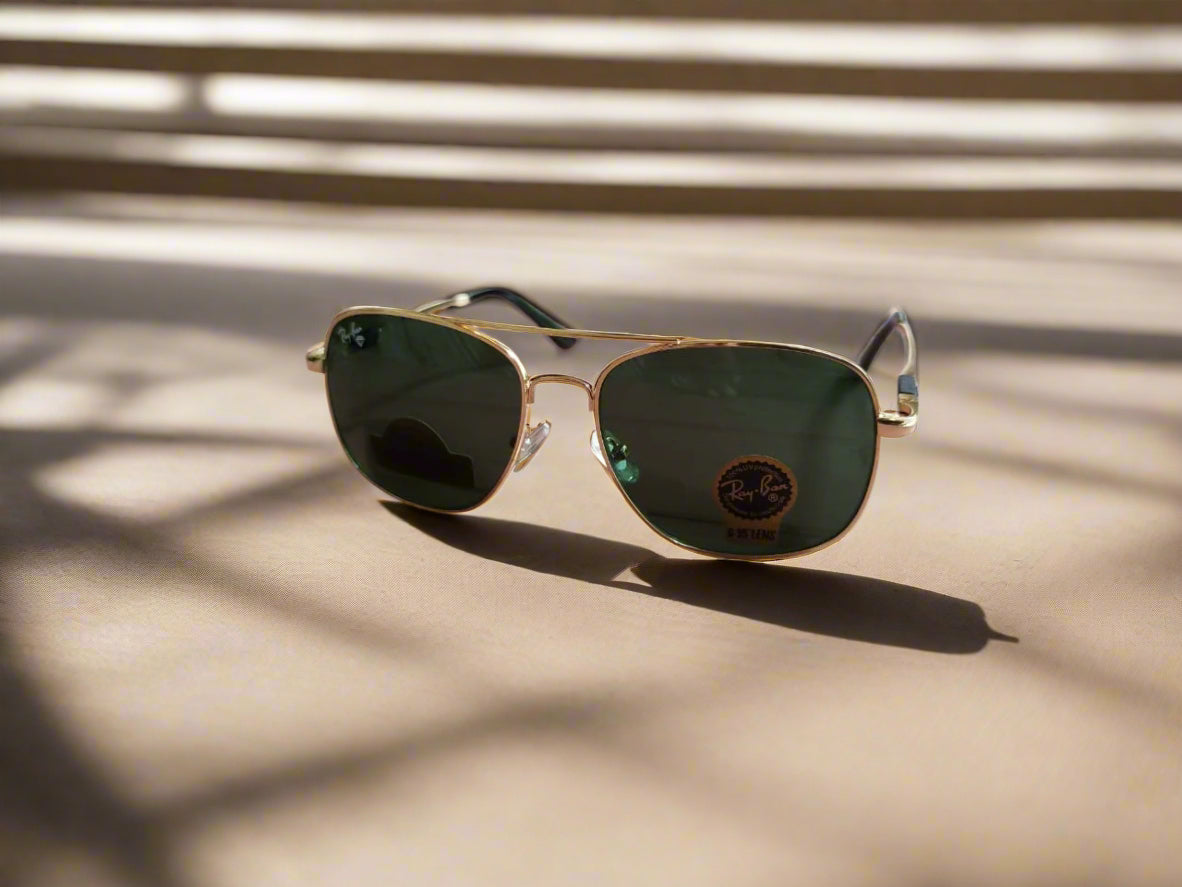 Rayban Pilot Aviators [GREEN LENS]